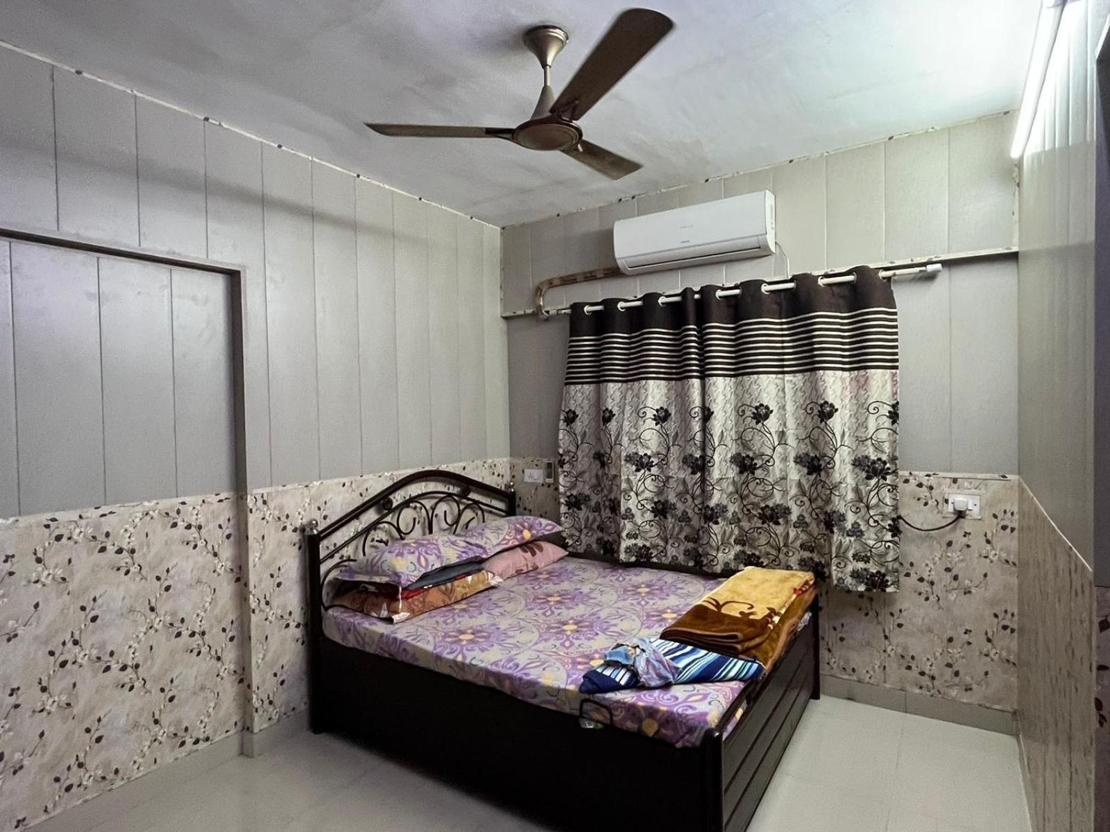 Galaxy Apartment Mumbai Exterior photo
